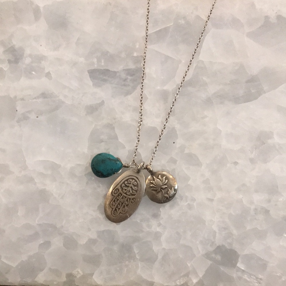 Satya Jewelry Silver and Blue Charm Necklace
